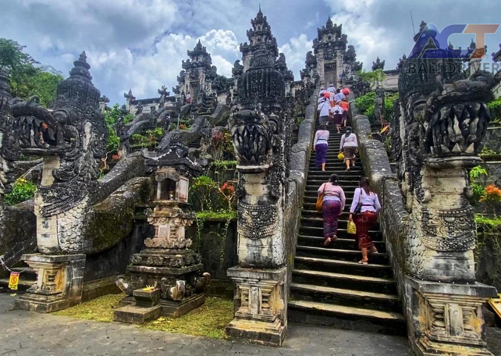 Bali Post Of Call Ours